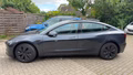 Daumennagel 3 - Tesla Model 3 Basis RWD
