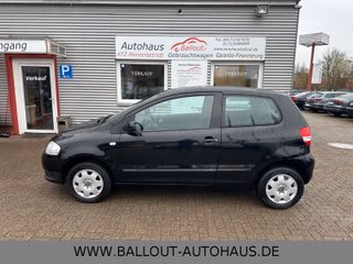 Volkswagen Fox 1,2 Color*2.HAND*KLIMA*TÜV/AU NEU*GARANTIE* - photo 1