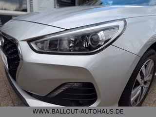 Hyundai i30 cw Trend*1.HAND*KLIMA*NAVI*SPUR*SHZ*KAMERA* - foto 7