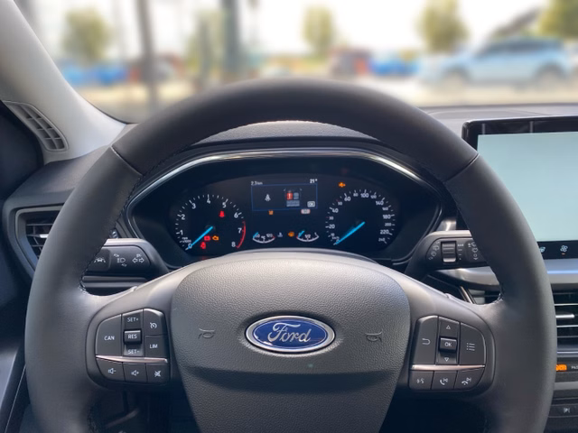 Ford Focus Titanium Edition +GJR+ - bilder 7
