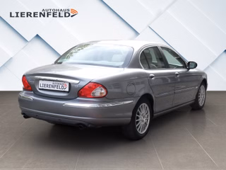 Jaguar X-Type 2.5 V6 Executive Automatik Leder - фото 4