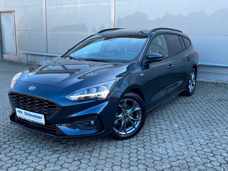 Ford Focus Turnier ST-Line mit LED und Rückfahrkamera