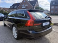 Daumennagel 7 - Volvo V90 Kombi D3 Momentum Geartronic ACC Leder Navi Kamera SHZ