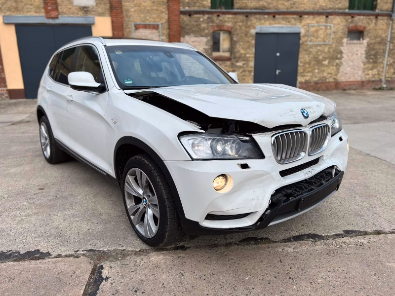 BMW X3 xDrive28i/PANO/NAVI/XENON/