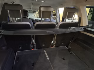 Volkswagen Touran 2.0TDI DSG 7SITZE STANDHZ SOUNDSYS CARPL. - bilder 36