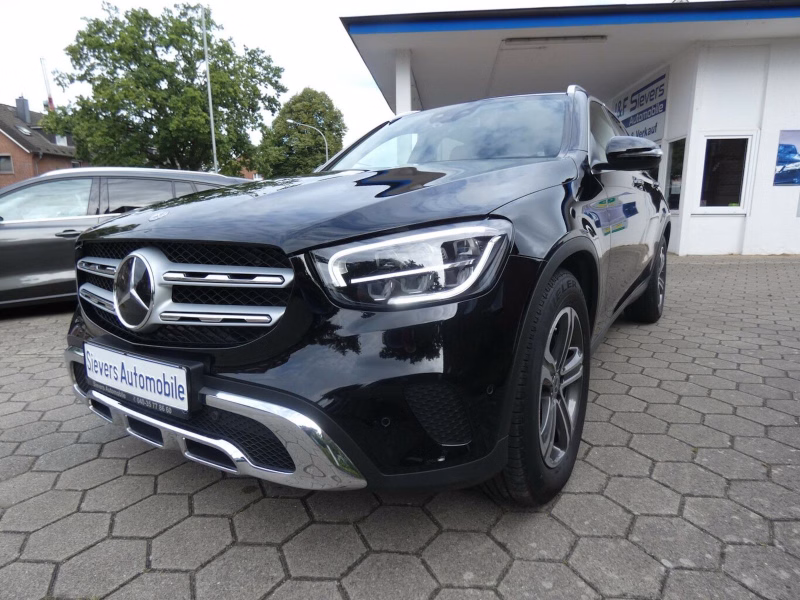 Mercedes-Benz GLC 300 d 4 Matic 9G-Tronic Leder Navi AHK LED