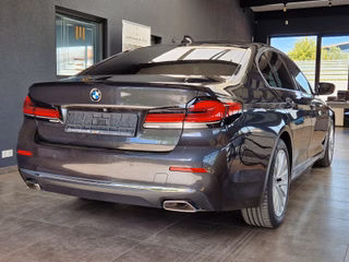 BMW 530d xDrive Luxury Line*KAMERA*CARPLAY*HEBEDACH* - bilder 7