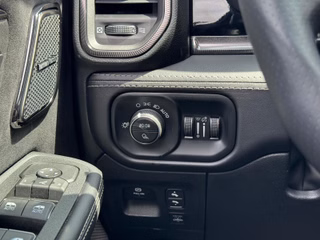 Dodge RAM 3.0L I6 RHO + BakFlip - foto 26