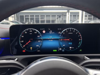 Mercedes-Benz CLA 250 EQ DRIVE AMG Line / LED / ACC / KAMERA&PARKEN / SPURHALTE - ASSIST - foto 13