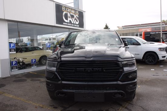 Dodge RAM 5,7ltr Crew Laramie 2023 Night RamBox Spli