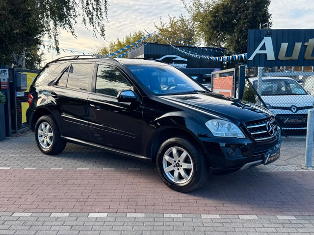 Mercedes-Benz ML 300CDI 4Matic Aut*Nav*Kam*Leder*Temp*FACELIFT - bilder 1