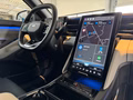 Daumennagel 14 - Ford Explorer Premium RWD
