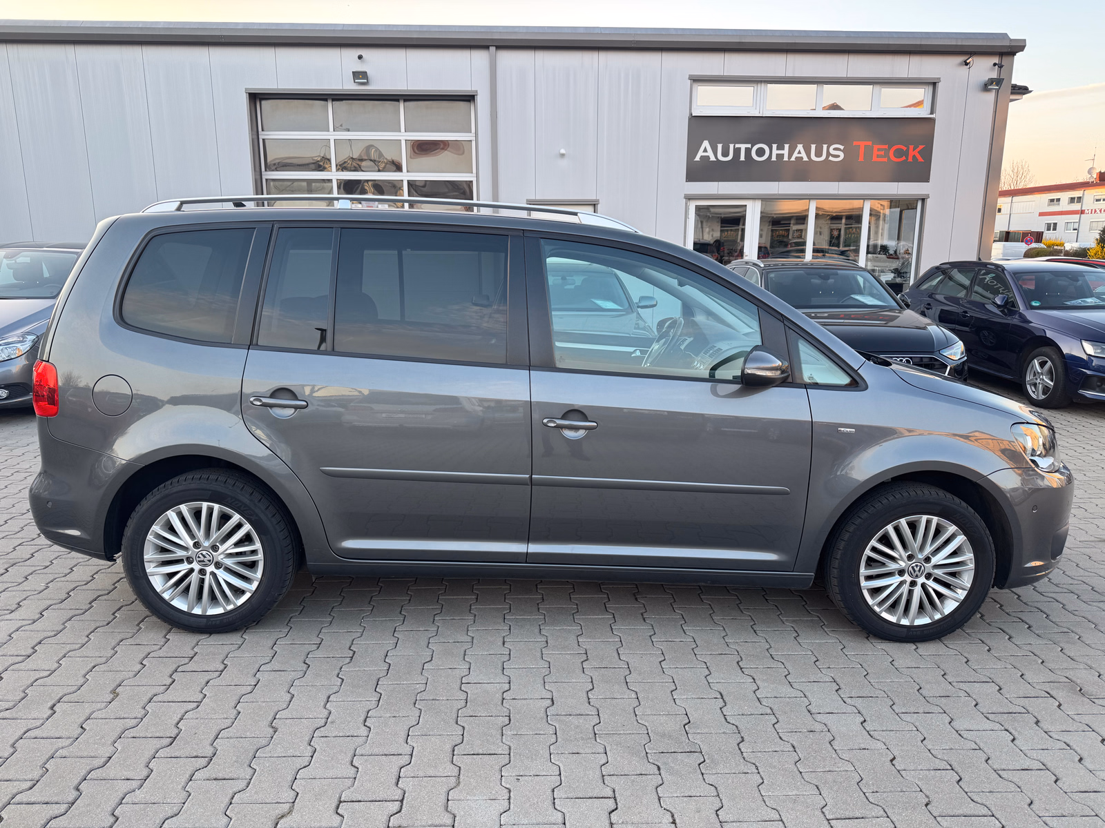 Volkswagen Touran 1.2 TSI "CUP" NAVI/SHZ/PDC/KLIMA