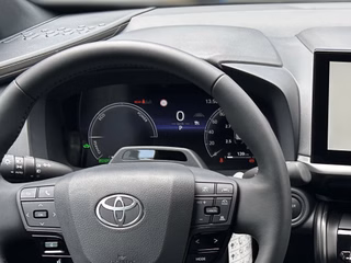 Toyota C-HR Hybrid FWD Team Deutschland 1.8L +Technik Paket - bilder 16