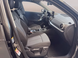 Audi Q2 S-Line Sport 35 Autom., Matrix Pano Kamera ACC - bilder 9