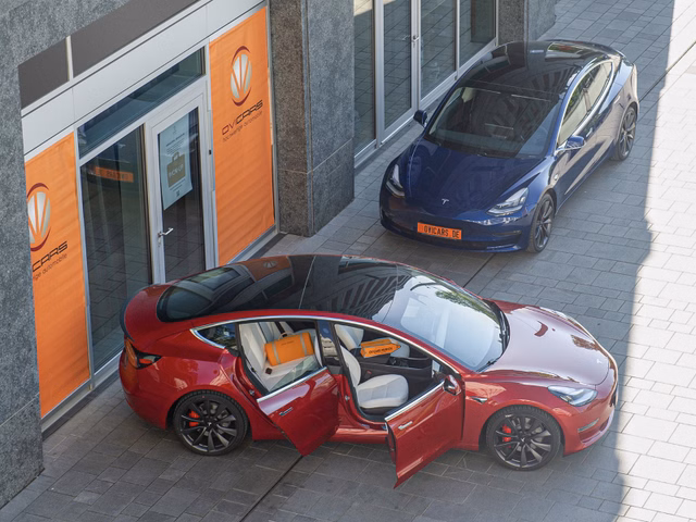 Tesla Model 3 Performance - MY20 | STOCK | EXPORT age.one-day registration Kaufen | EZ 03/2020