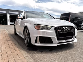 Audi RS 3 Sportback 2.5 TFSI quattro Pano ACC Fernlichtassistent RS Design Paket - bilder 2
