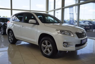 Toyota RAV4 2.0 158PS 4x4 Navi/8*Alu/Kamera/Leder/Sitzhz.