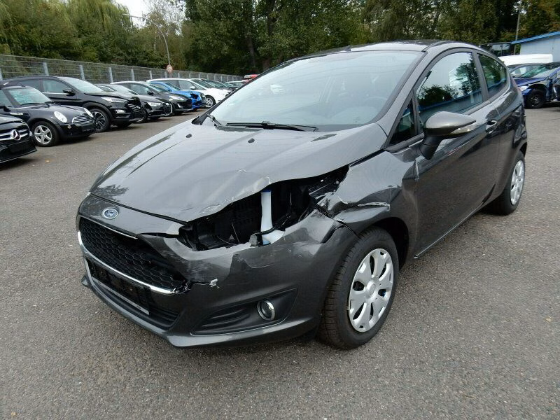 Ford Fiesta SYNC Edition nur 15000 km !!!