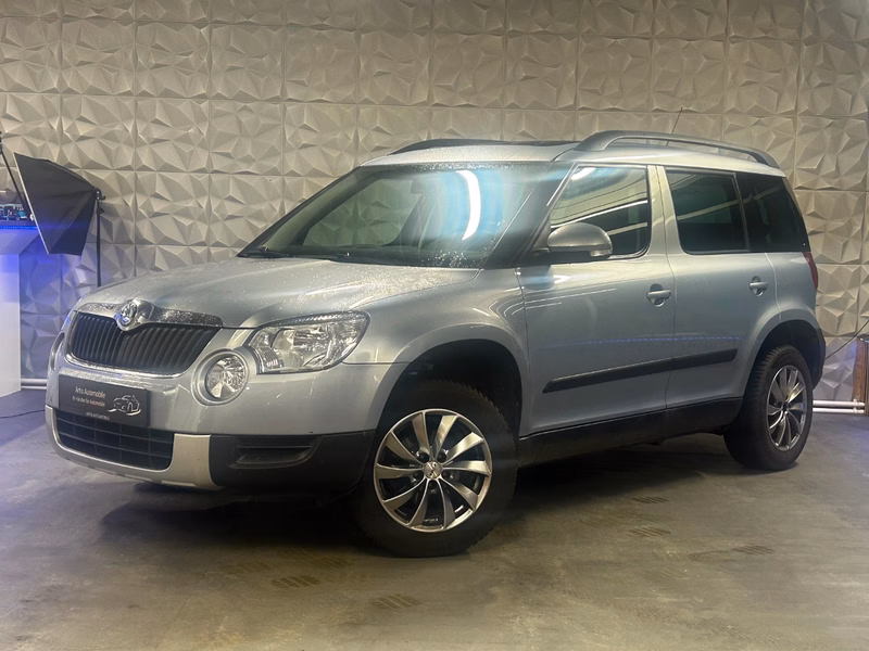 Skoda Yeti Active Plus Edition PANORAMA AHK TÜV NEU KLIMA