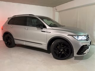 Volkswagen Tiguan R-Line,4 J. Gar,KAM,AHK,Navi,IQ,Black-Sty