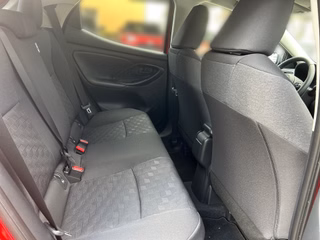 Toyota Yaris Hybrid Teamplayer + Safety - & Comfort Paket - bilder 13