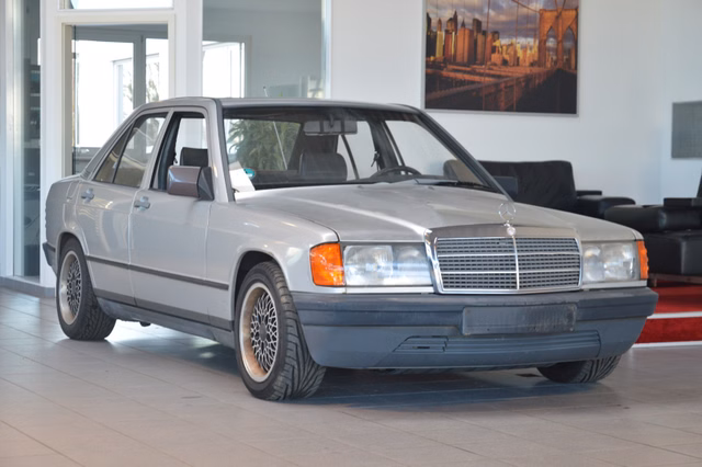Mercedes-Benz 190 E 2.0 |TÜV 08/2021|SCHIEBEDACH|8-Fach Gebrauchtwagen Kaufen | EZ 05/1988 | Preis 1.700 €