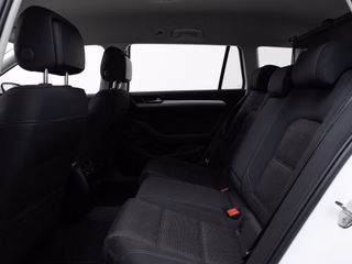 Volkswagen Passat 2.0 TDI Comfortline  LED ACC RFK - foto 1