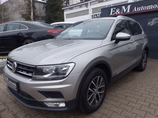 Volkswagen Tiguan Comfortline *ALLRAD*AHK*PDC*SHZ*ACC*ALU* - photo 1