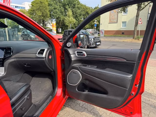 Jeep Grand Cherokee 6.4 V8 HEMI SRT unfallfrei, Deutsches Modell - bilder 14