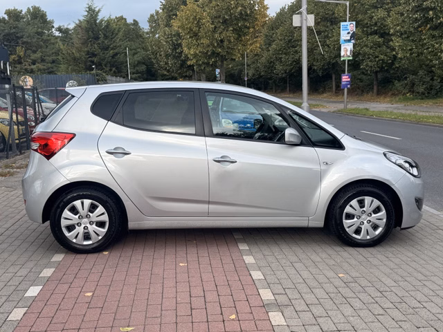 Hyundai ix20 Comfort*Aut*Klima*PDC*Allwetter*TÜV NEU* - foto 4