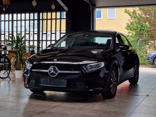 Mercedes-Benz A 180d Limousine Style*8G-DCT*KEYLESS*CARPLAY* - bilder 3
