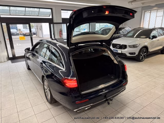 Mercedes-Benz E 200 T Avantgarde - nur 66 tkm - SHD AHK COMAND - foto 30