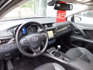 Toyota Avensis 2.0 D-4D Comfort Leder Navi - foto 11