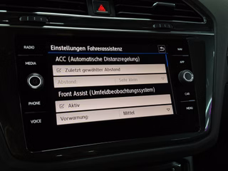 Volkswagen Tiguan Highline 1,4 TSI 4Motion OFFROAD/NAVI/AHK/KEYLESS/KAMERA - foto 38