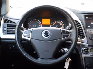SsangYong Korando 2.2TD 4x4 Leder Navi 1.Hand - foto 15