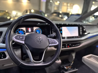 Volkswagen T7 Multivan 7S EASYOP_ADVANCED TISCH AHK RFK ACC - bilder 9