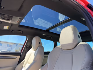 Skoda Karoq 2.0 TDI Style KLIMA / AHK / LEDER / PANORAMA / NAVI - bilder 14