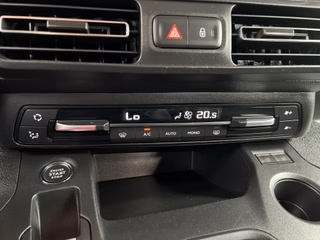 Opel Combo Life Ultimate PDC / SHZ / TEMPO / KAYLESS / DAB / TOT-WINKEL ASSIST - foto 22