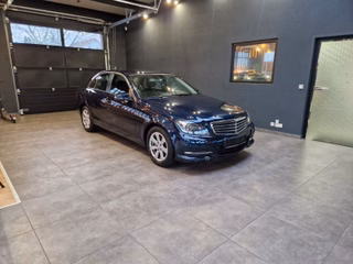 Mercedes-Benz C 180 CGI BlueEfficiency*7G*Wenig KM*Comand* - photo 1