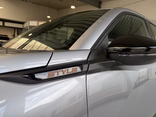 Peugeot 2008 Style Autom. LED Virtual CarPlay PDC - foto 19