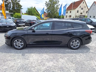Ford Focus Turnier 1.5 EcoB. Tit. Aut. Matrix-LED Pano ACC B&O AHK Titanium - foto 4