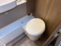 Daumennagel 32 - Carado A 464 Pro Sat+Tv 6xGurt Alu Combi 6
