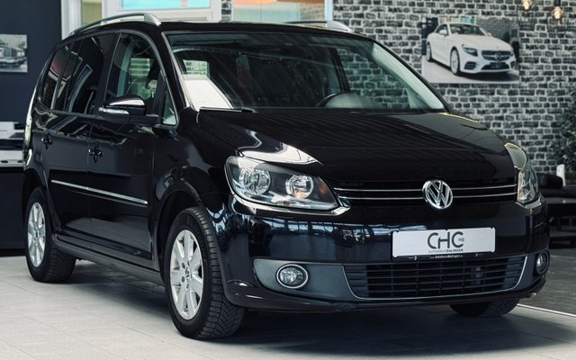 Volkswagen Touran Highline |Pano|Navi|AHK|PDC|SHZ Gebrauchtwagen Kaufen | EZ 10/2010 | Preis 8.990 €