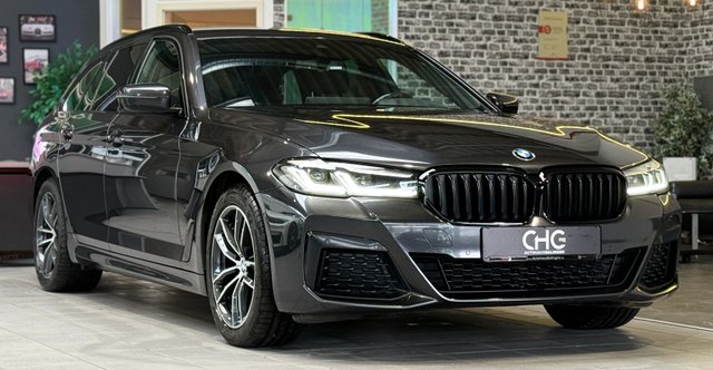 BMW 520d M Sport Shadow AERO|KAMERA|HiFi|NAVI|SHZ Gebrauchtwagen Kaufen | EZ 01/2022 | Preis 29.990 €