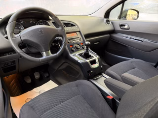 Peugeot 5008 Platinum  1. Hand Panorama Dach Klima - bilder 7