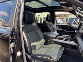 Dodge RAM 1500 Laramie Night AHK , Beifahrerdisplay, Pano - bilder 19