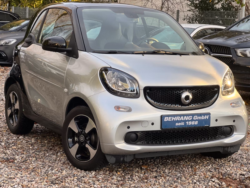 Smart ForTwo 90PS PERFECT*NAVI*AUTOMATIK*PANORAMA*