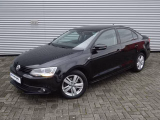 Volkswagen Jetta 1.6 TDI Match NAVI BLUETOOTH TEILLEDER - foto 1