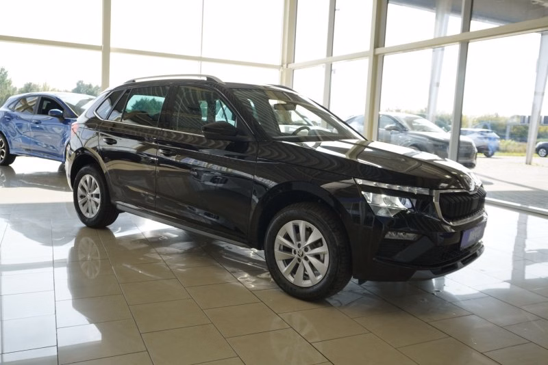 Skoda Kamiq Selection Facelift 1,5TSI 150PS DSG      **